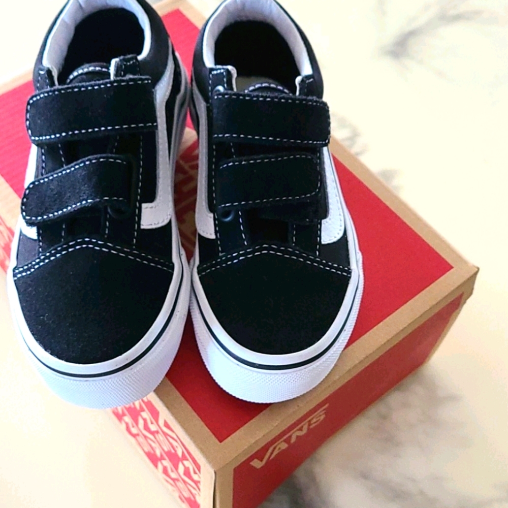 Kids shoes toddler size 10 in a half